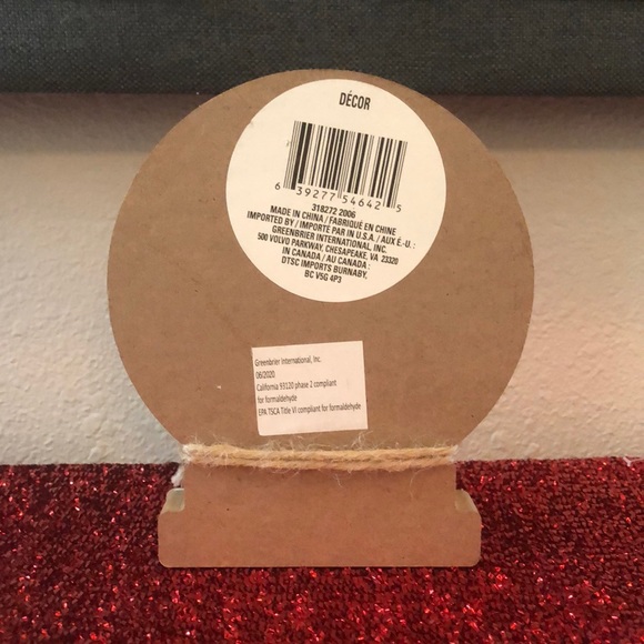 “Merry Christmas” Holiday Decor - Picture 3 of 5